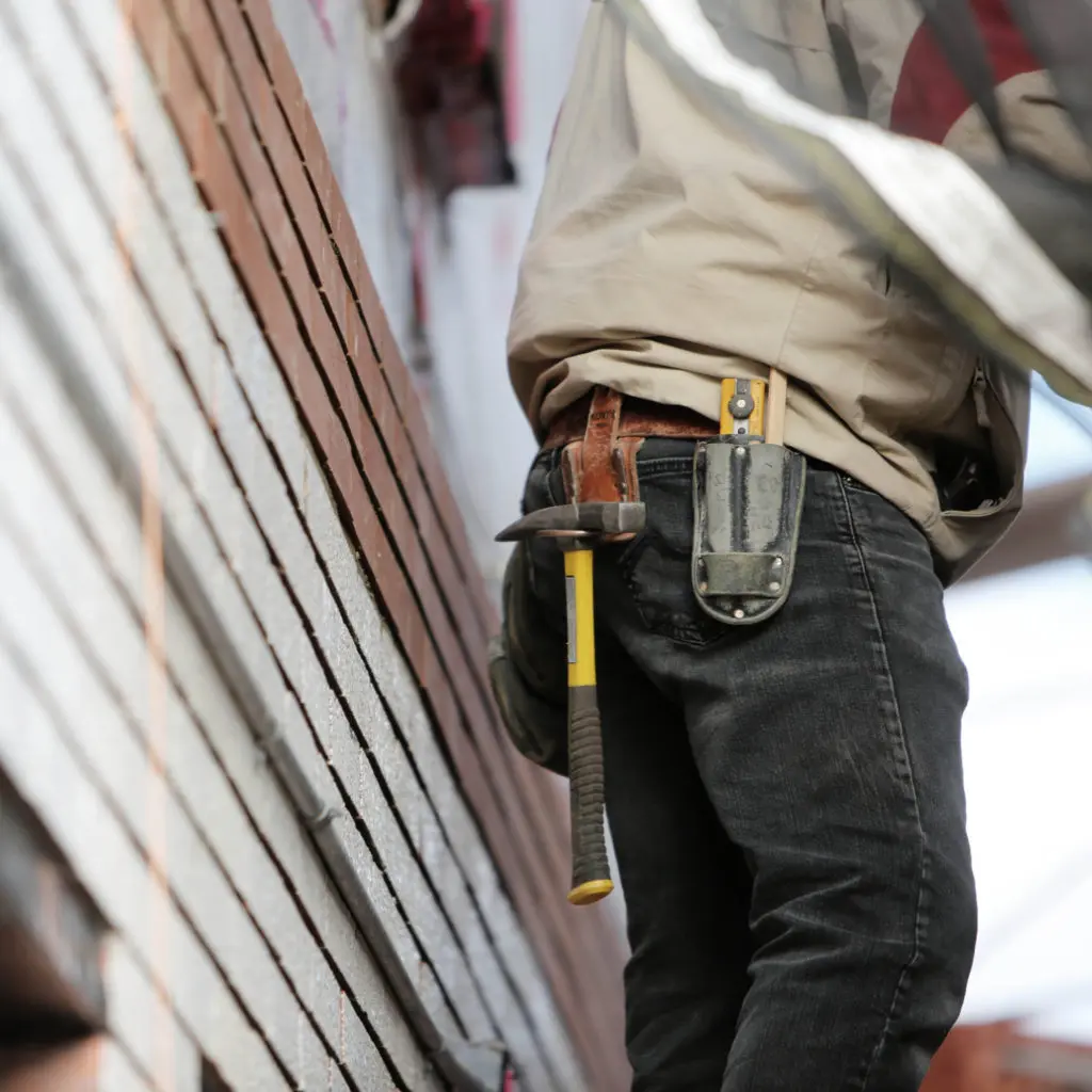 Professional seamless gutter and siding installation